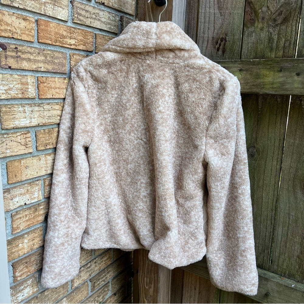 BB Dakota Faux Fur Cream Jacket - Picture 3 of 3
